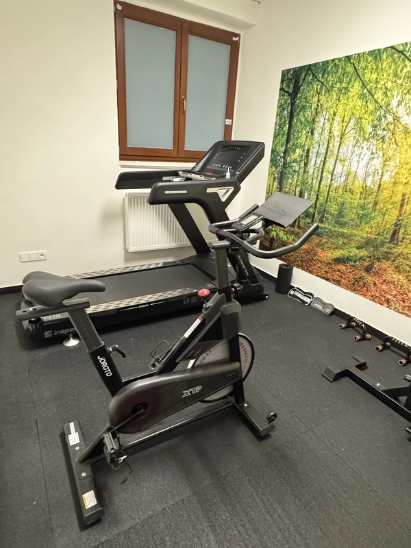 Rotoped a běžecký pás